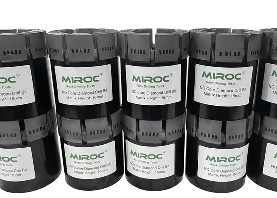 Nq Hq Pq Mata Bor Inti/Mata Bor Batu Berlian Penambangan untuk Pengeboran Inti