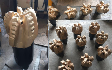 Steel Body / Matrix Body PDC Drill Bit 5 Blades Untuk Pengeboran Sumur Air / Gas Oil