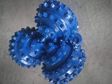 Pengeboran Air / Minyak Sumur Tricone Rock Bit Pengolahan Forging Kekuatan Tinggi