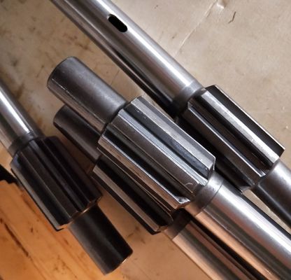 T38 T45 Hd 609 Penempaan Bor Shank Adapter Disesuaikan Warna Untuk Penambangan Bawah Tanah