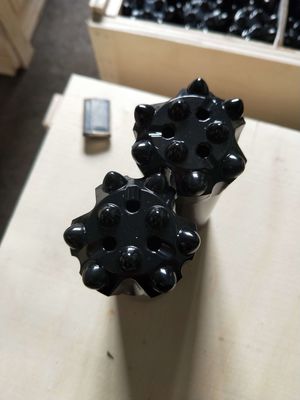 R32 45mm Datar Wajah Tombol Bor Bit Untuk Menambang Lubang Batu Kecil