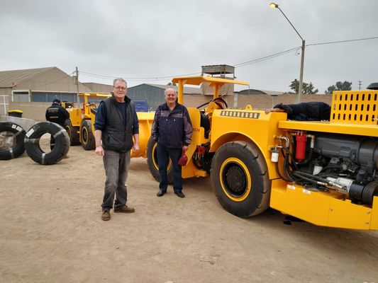 Pompa Hidrostatik 1CBM Mesin Haul Dump 1m3 Kapasitas Volume Warna Kuning